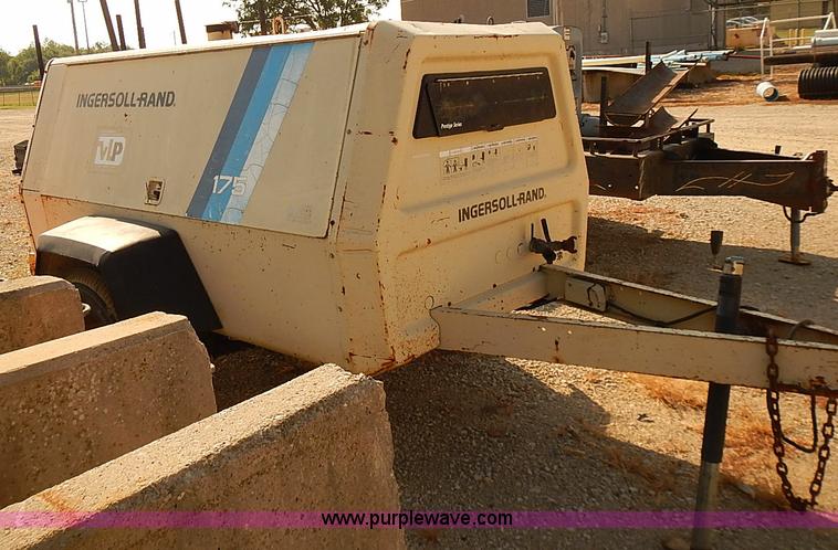image for item I5482 Ingersoll Rand air compressor