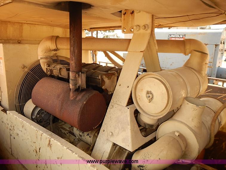image for item I5482 Ingersoll Rand air compressor