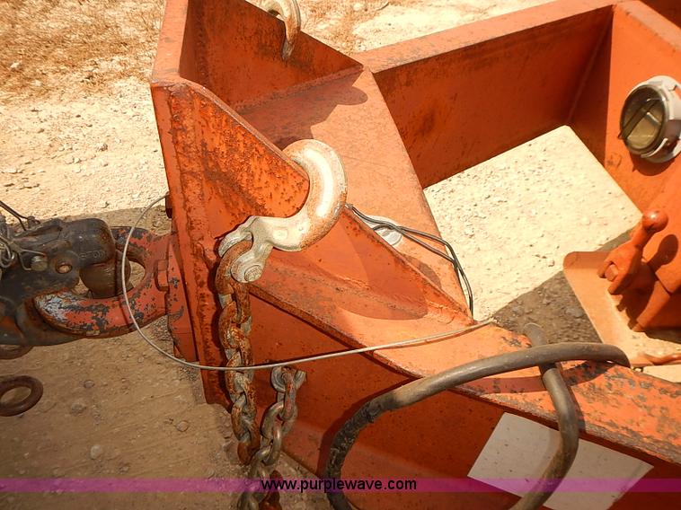 image for item I5488 1997 Ditch Witch JT920 directional drill and trailer