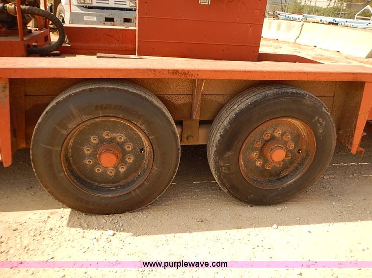 image for item I5488 1997 Ditch Witch JT920 directional drill and trailer