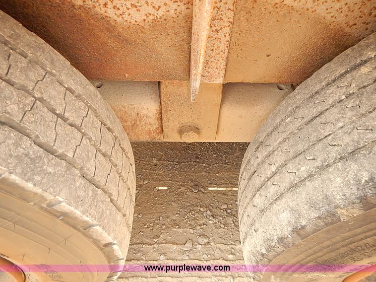 image for item I5488 1997 Ditch Witch JT920 directional drill and trailer