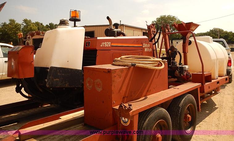 image for item I5488 1997 Ditch Witch JT920 directional drill and trailer