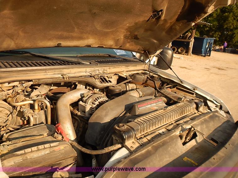 image for item I5496 2005 Ford F350 Super Duty XL flatbed truck