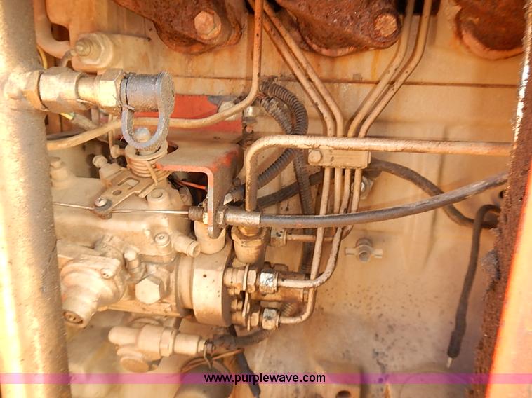 image for item I5499 2001 Ditch Witch JT2720M1 all terrain directional core drill