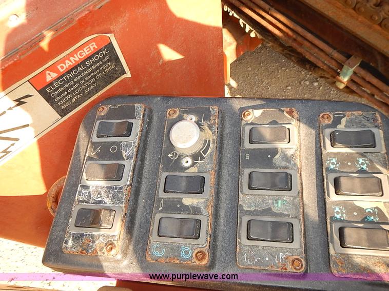 image for item I5499 2001 Ditch Witch JT2720M1 all terrain directional core drill