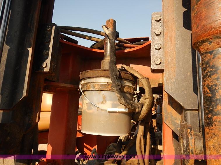 image for item I5499 2001 Ditch Witch JT2720M1 all terrain directional core drill