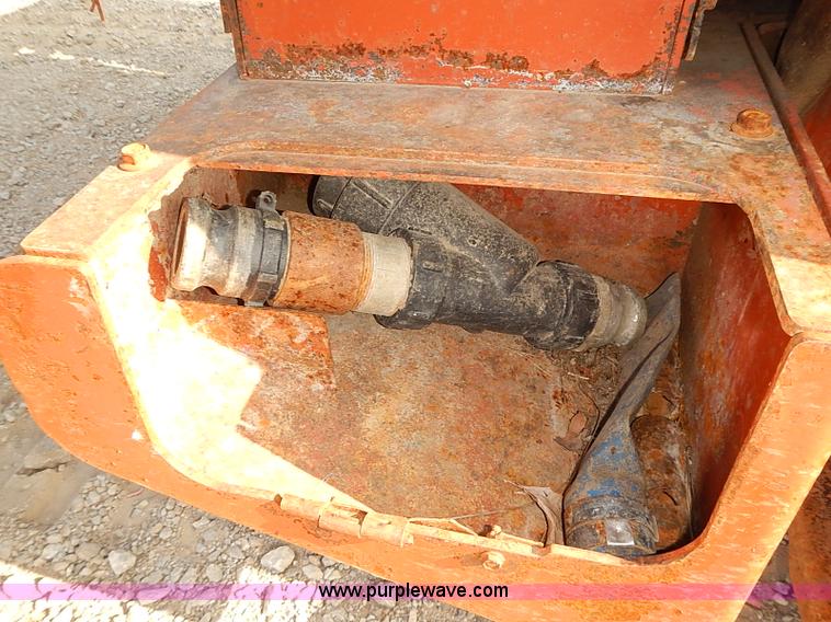 image for item I5499 2001 Ditch Witch JT2720M1 all terrain directional core drill