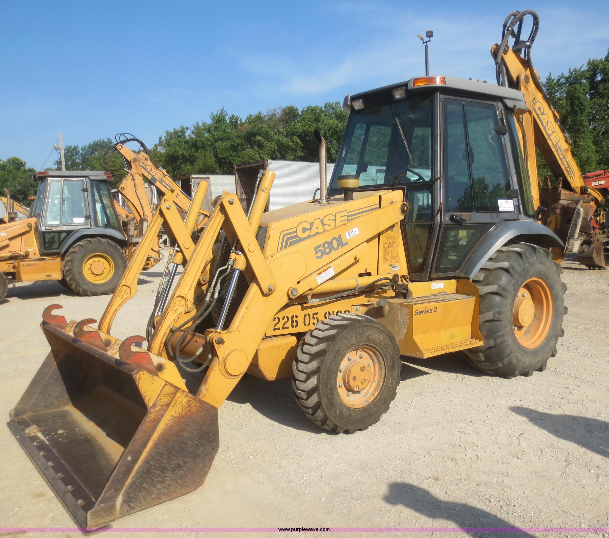 1999 Case 580L Series 2 backhoe in Parsons, KS Item F8297 sold Purple Wave