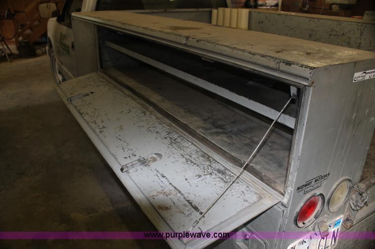 image for item AJ9381 1992 Chevrolet 2500 utility truck