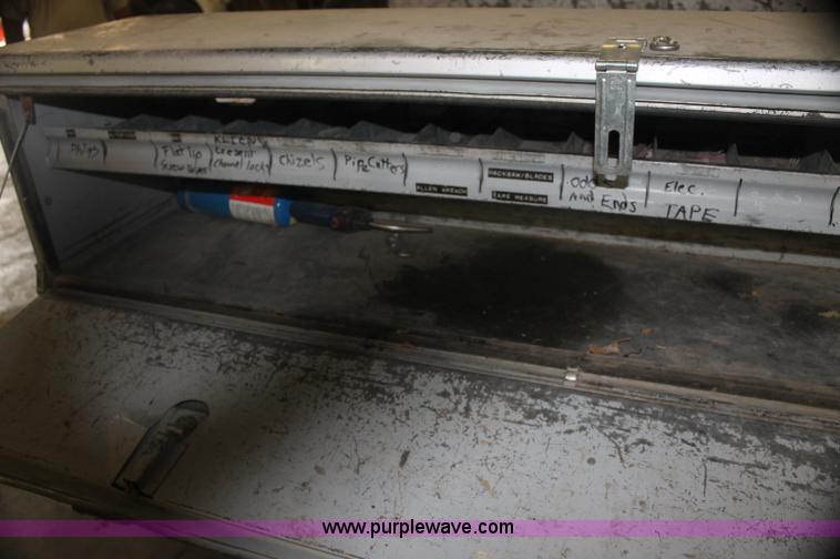 image for item AJ9381 1992 Chevrolet 2500 utility truck