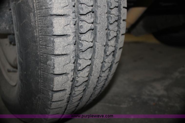 image for item AJ9381 1992 Chevrolet 2500 utility truck