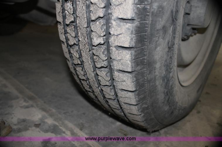 image for item AJ9381 1992 Chevrolet 2500 utility truck