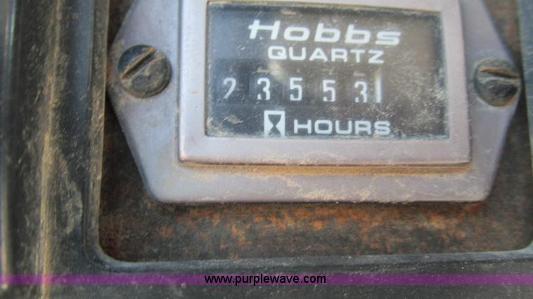 image for item B5937 1992 Chevrolet Kodiak truck cab and chassis