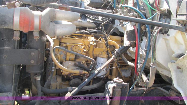 image for item B5937 1992 Chevrolet Kodiak truck cab and chassis