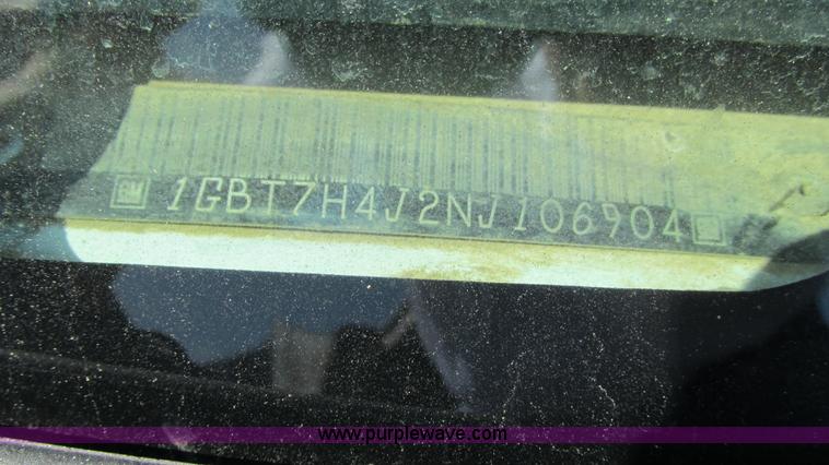 image for item B5937 1992 Chevrolet Kodiak truck cab and chassis