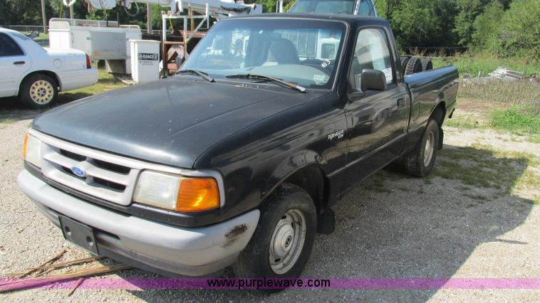 image for item B5938 1996 Ford Ranger XL pickup truck