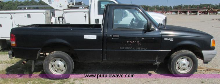 image for item B5938 1996 Ford Ranger XL pickup truck