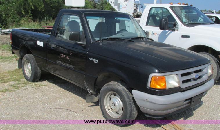 image for item B5938 1996 Ford Ranger XL pickup truck