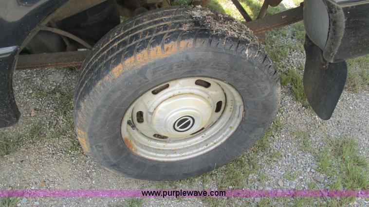 image for item B5938 1996 Ford Ranger XL pickup truck