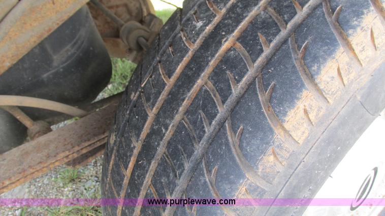 image for item B5938 1996 Ford Ranger XL pickup truck