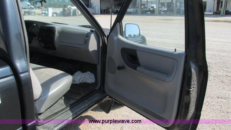 image for item B5938 1996 Ford Ranger XL pickup truck
