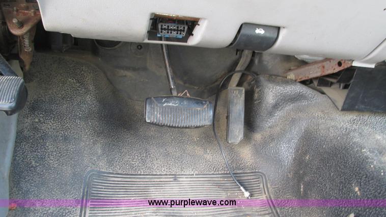 image for item B5938 1996 Ford Ranger XL pickup truck