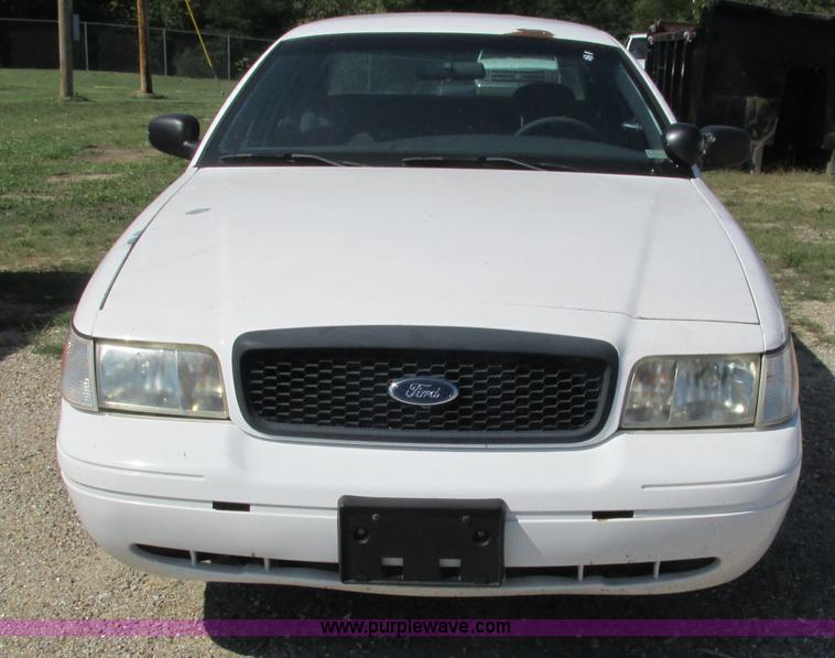 image for item B5939 2002 Ford Crown Victoria Police Interceptor