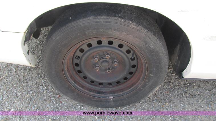 image for item B5939 2002 Ford Crown Victoria Police Interceptor