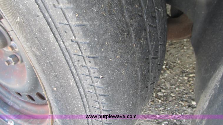 image for item B5939 2002 Ford Crown Victoria Police Interceptor