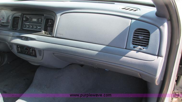 image for item B5939 2002 Ford Crown Victoria Police Interceptor