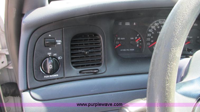 image for item B5939 2002 Ford Crown Victoria Police Interceptor
