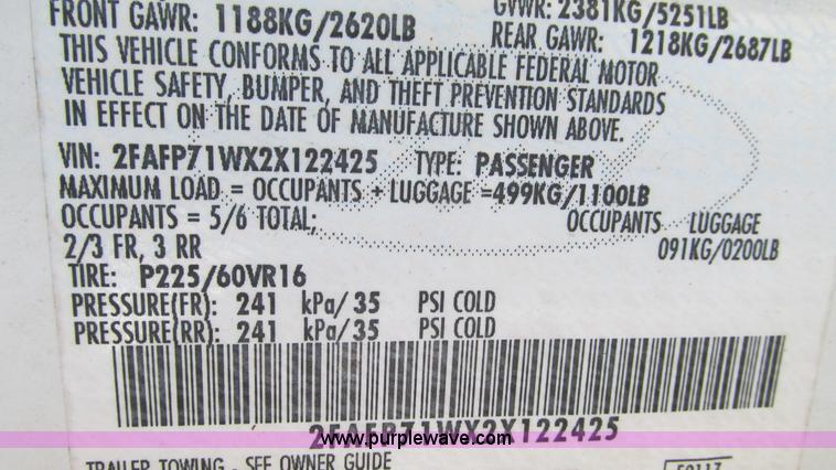 image for item B5939 2002 Ford Crown Victoria Police Interceptor