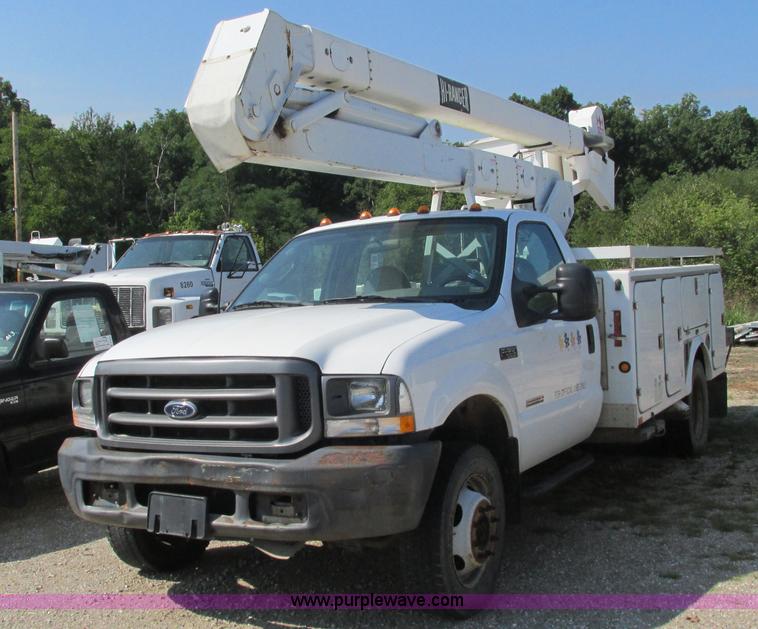 image for item B5940 2003 Ford F550 Super Duty bucket truck
