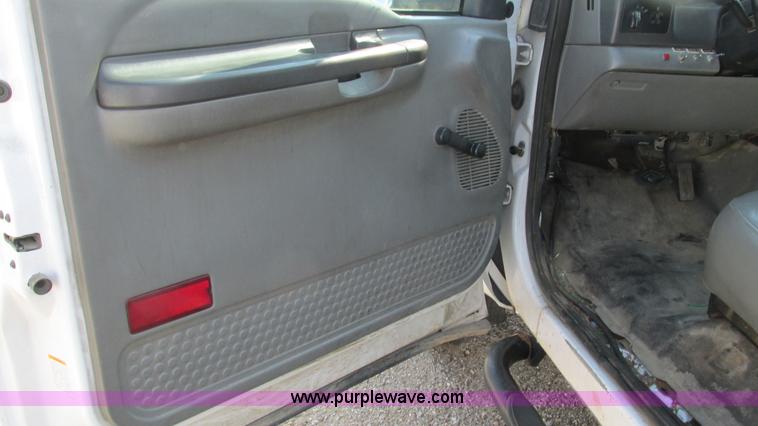 image for item B5940 2003 Ford F550 Super Duty bucket truck