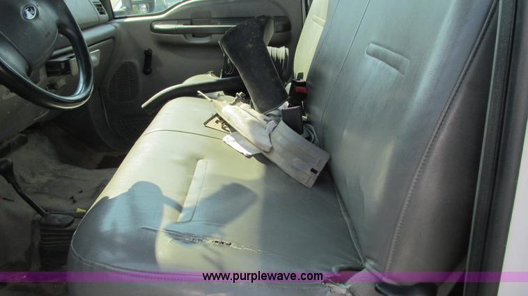 image for item B5940 2003 Ford F550 Super Duty bucket truck