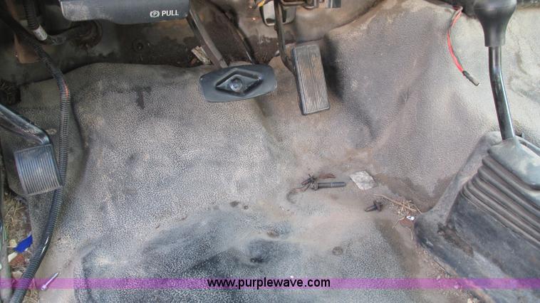 image for item B5940 2003 Ford F550 Super Duty bucket truck