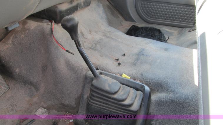 image for item B5940 2003 Ford F550 Super Duty bucket truck