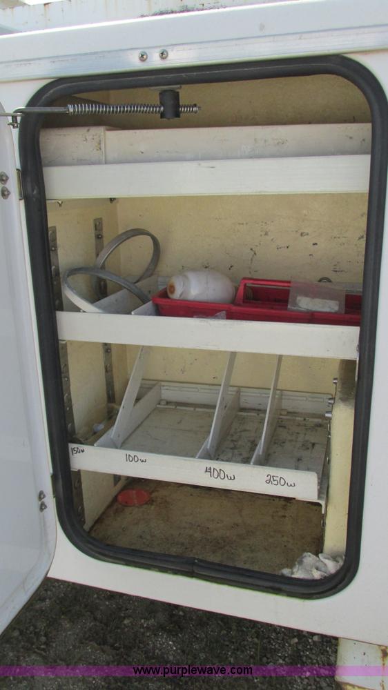 image for item B5940 2003 Ford F550 Super Duty bucket truck