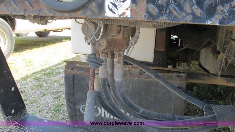 image for item B5940 2003 Ford F550 Super Duty bucket truck