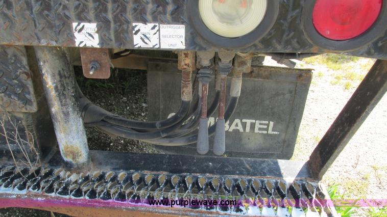 image for item B5940 2003 Ford F550 Super Duty bucket truck