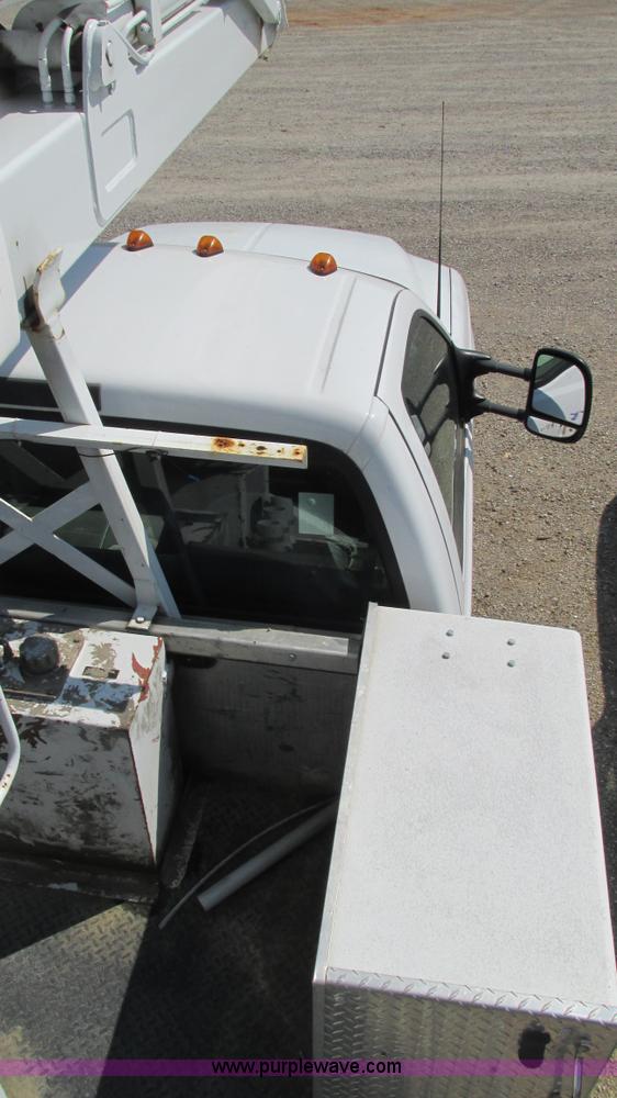 image for item B5940 2003 Ford F550 Super Duty bucket truck