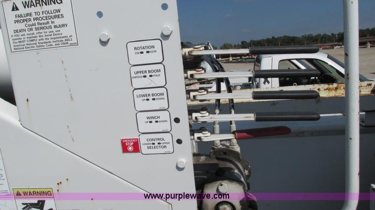 image for item B5940 2003 Ford F550 Super Duty bucket truck