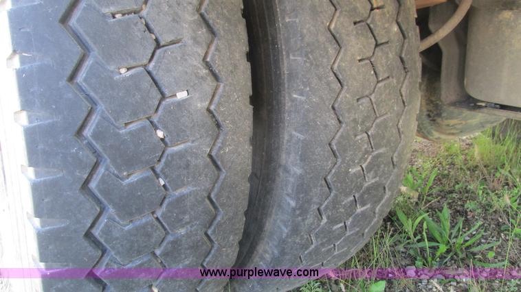 image for item B5940 2003 Ford F550 Super Duty bucket truck