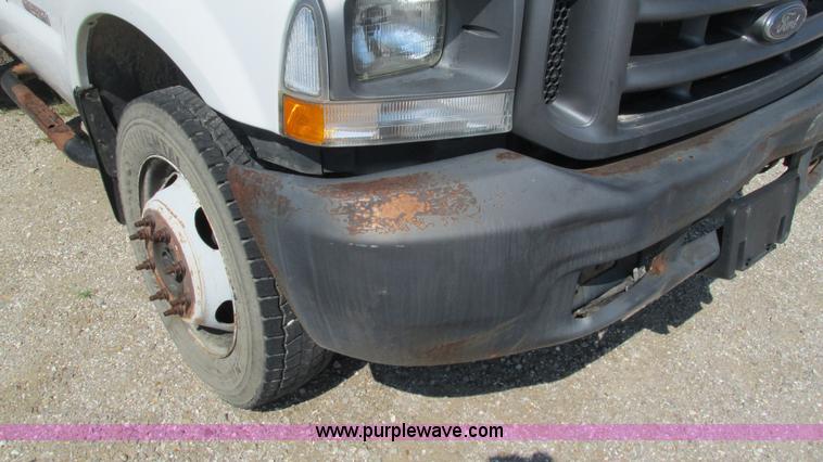 image for item B5940 2003 Ford F550 Super Duty bucket truck
