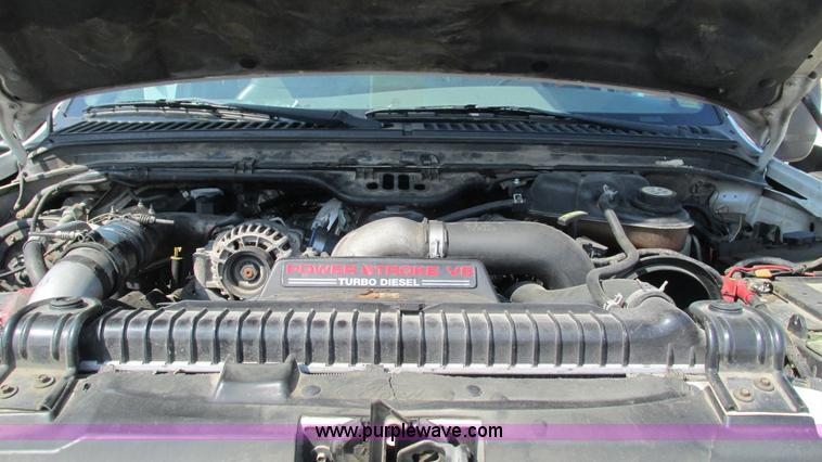 image for item B5940 2003 Ford F550 Super Duty bucket truck