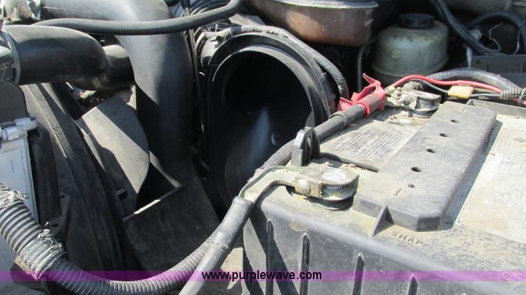 image for item B5940 2003 Ford F550 Super Duty bucket truck