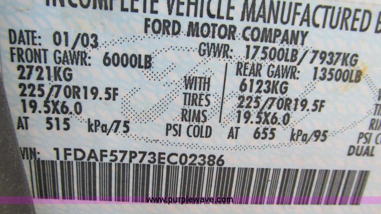 image for item B5940 2003 Ford F550 Super Duty bucket truck