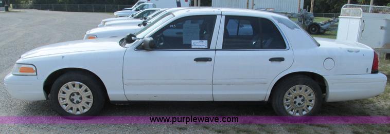 image for item B5941 2003 Ford Crown Victoria Police Interceptor