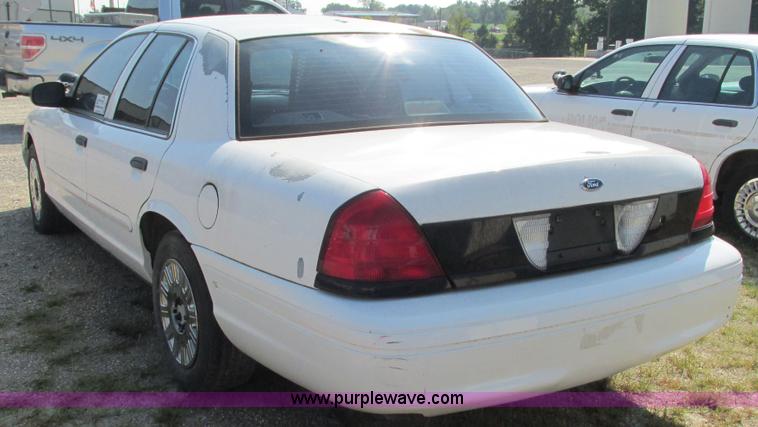 image for item B5941 2003 Ford Crown Victoria Police Interceptor