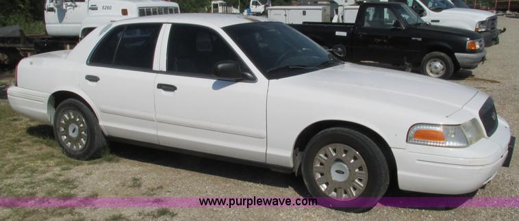 image for item B5941 2003 Ford Crown Victoria Police Interceptor